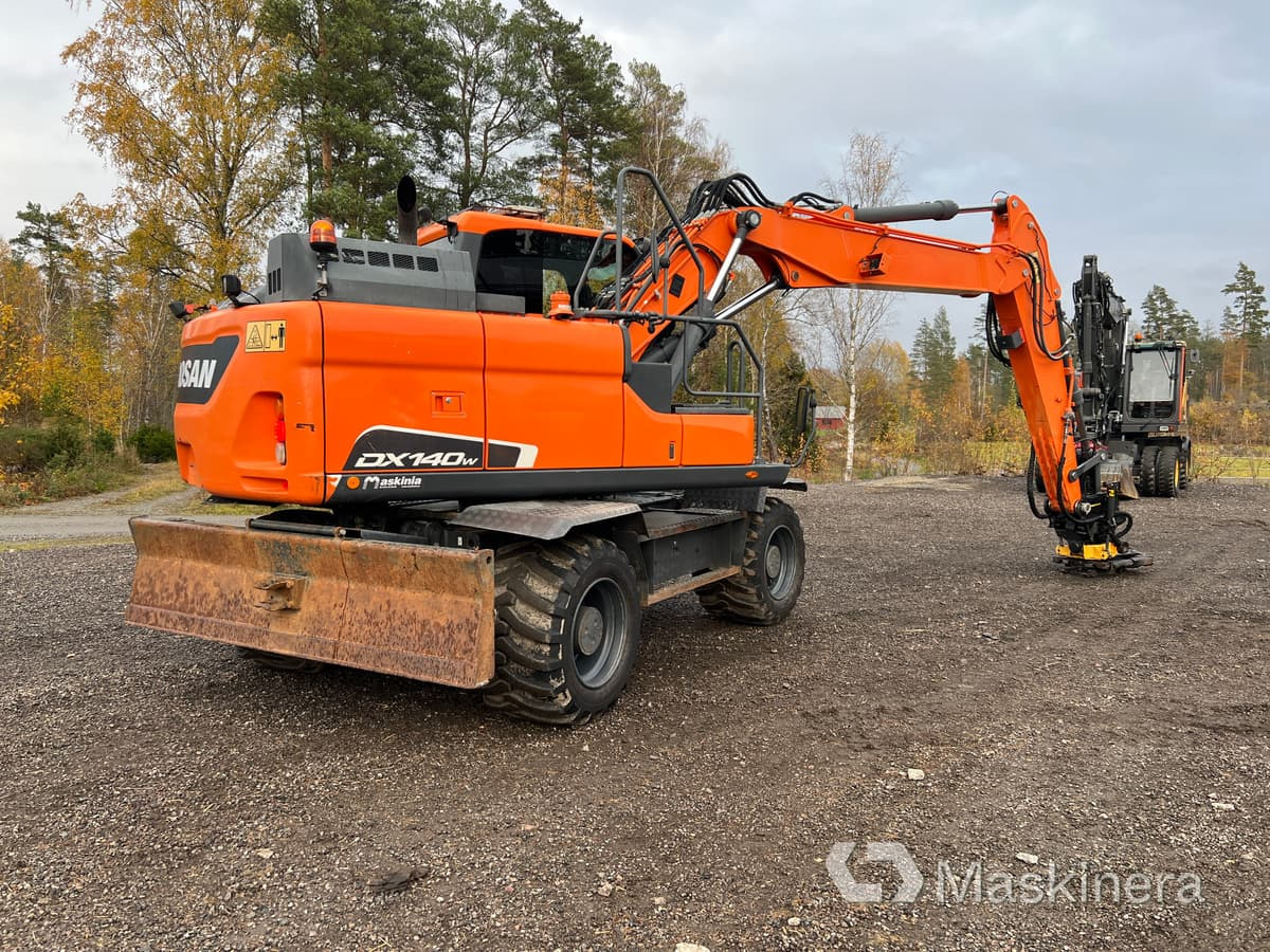 Hjulgrävare Doosan DX140-5 - 크롤러 굴삭기 : 사진 5 Hjulgrävare Doosan DX140-5 - 크롤러 굴삭기 : 사진 5
