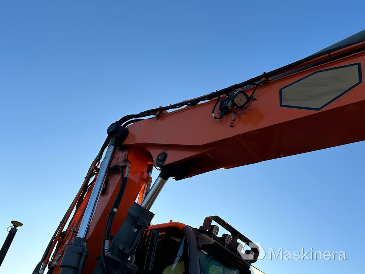 크롤러 굴삭기 Hjulgrävare Doosan DX160W-5 : 사진 22 크롤러 굴삭기 Hjulgrävare Doosan DX160W-5 : 사진 22