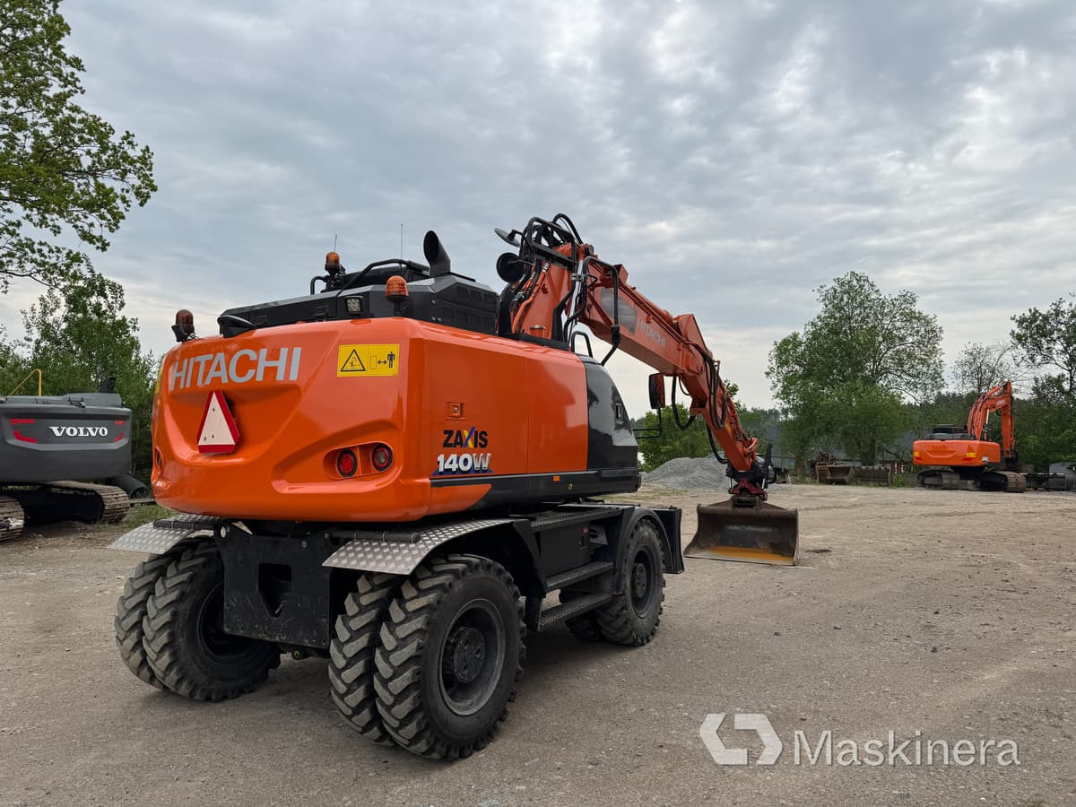 Hjulgrävare Hitachi Zaxis 140W med redskap - 크롤러 굴삭기 : 사진 5 Hjulgrävare Hitachi Zaxis 140W med redskap - 크롤러 굴삭기 : 사진 5