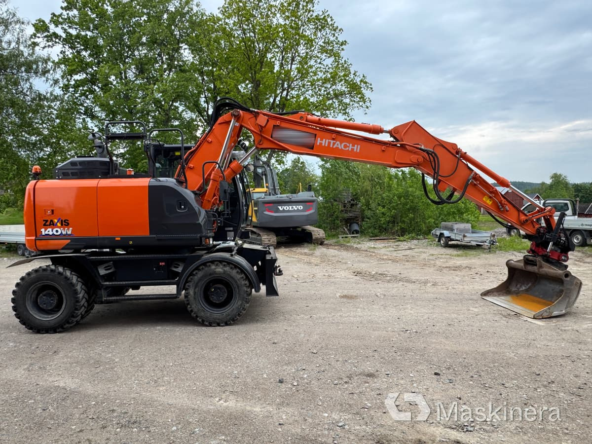 Hjulgrävare Hitachi Zaxis 140W med redskap - 크롤러 굴삭기 : 사진 4 Hjulgrävare Hitachi Zaxis 140W med redskap - 크롤러 굴삭기 : 사진 4