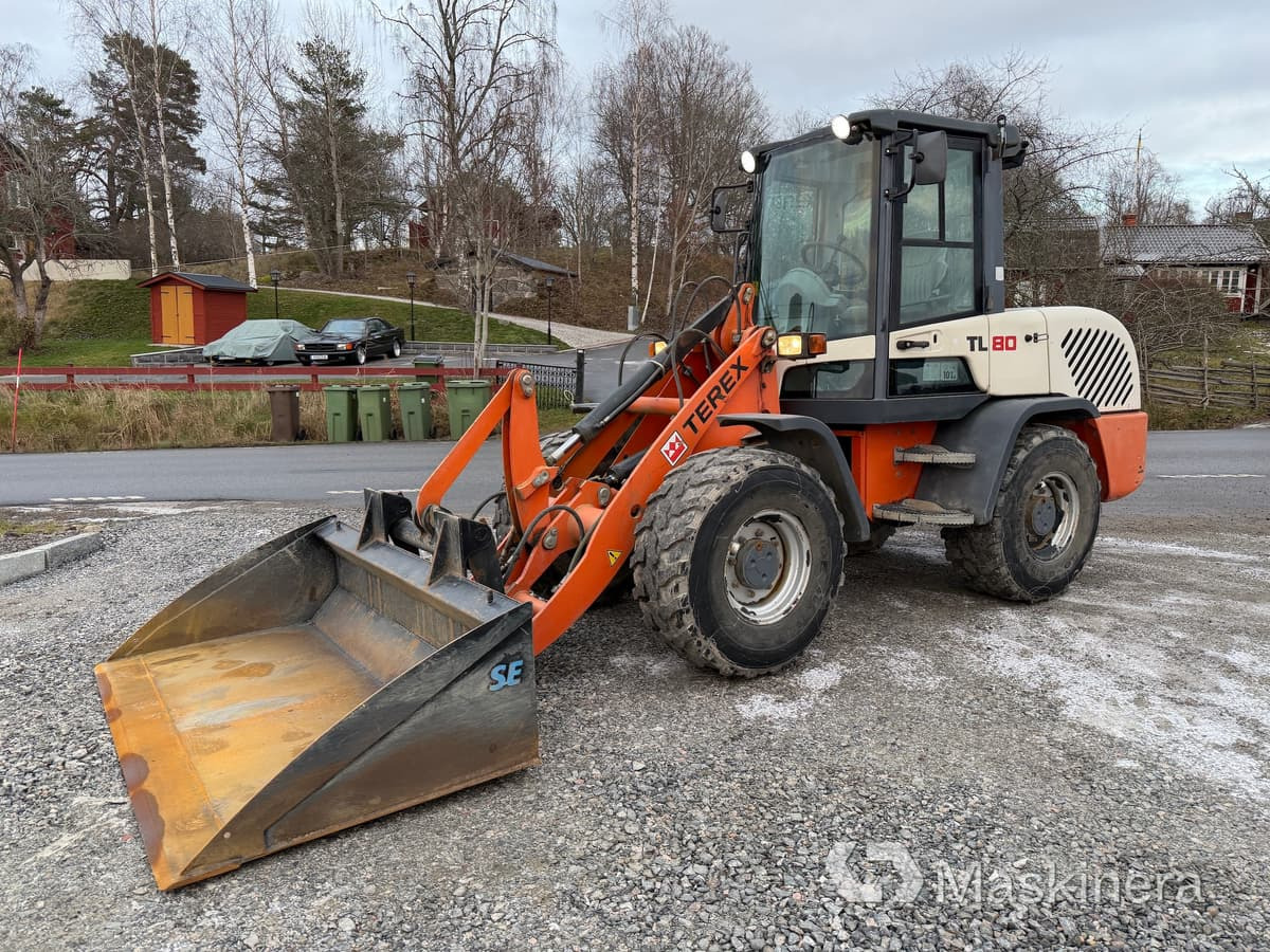 Hjullastare Terex TL80 med tillbehör - 휠 로더 : 사진 1 Hjullastare Terex TL80 med tillbehör - 휠 로더 : 사진 1