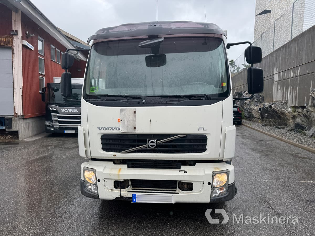 Lastbil Volvo FL-240 4X2 - 박스 트럭 : 사진 2 Lastbil Volvo FL-240 4X2 - 박스 트럭 : 사진 2