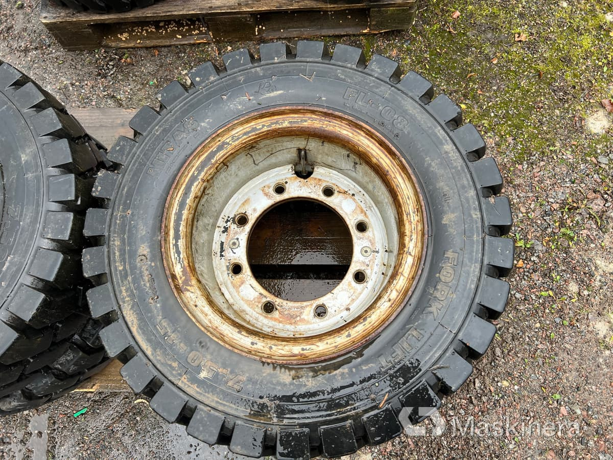 Mitas FL-08 Twindäck på fälg Mitas 7,50-15, 4 st - 휠 및 타이어 패키지 건설기계 용 : 사진 2 Mitas FL-08 Twindäck på fälg Mitas 7,50-15, 4 st - 휠 및 타이어 패키지 건설기계 용 : 사진 2