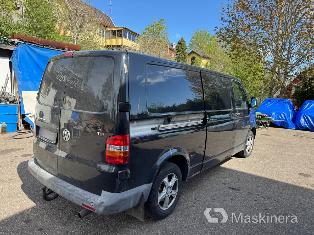Skåpbil Volkswagen Transporter 2.5 TDI - 소형 밴 : 사진 5 Skåpbil Volkswagen Transporter 2.5 TDI - 소형 밴 : 사진 5