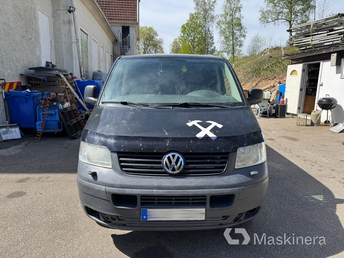 Skåpbil Volkswagen Transporter 2.5 TDI - 소형 밴 : 사진 2 Skåpbil Volkswagen Transporter 2.5 TDI - 소형 밴 : 사진 2
