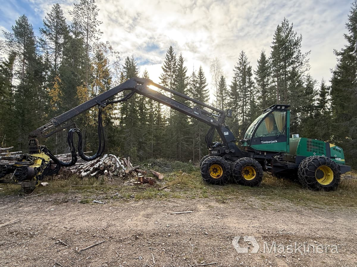 Skördare Timberjack 1070 - 산림용 수확기 : 사진 2 Skördare Timberjack 1070 - 산림용 수확기 : 사진 2