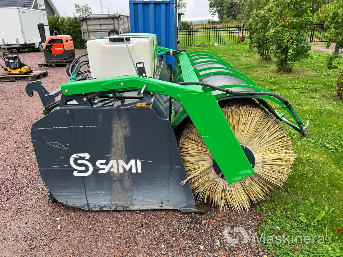 Sopskopa Sami K2500 med bevattning - 거리 청소 차량 : 사진 4 Sopskopa Sami K2500 med bevattning - 거리 청소 차량 : 사진 4