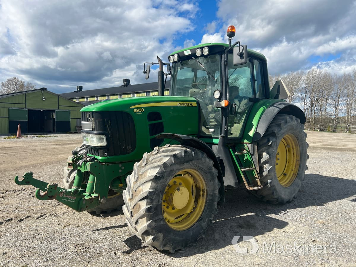 Traktor John Deere 6930 Premium med frontlyft - 장궤형 트랙터 : 사진 1 Traktor John Deere 6930 Premium med frontlyft - 장궤형 트랙터 : 사진 1
