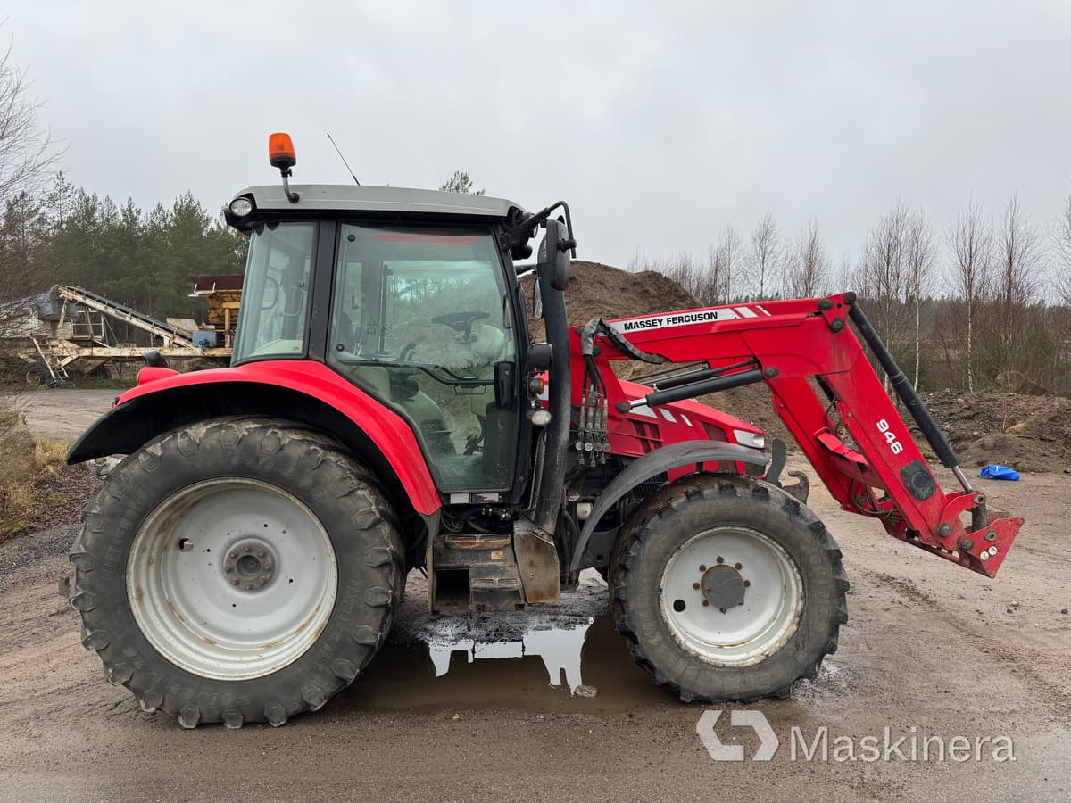 Traktor Massey Ferguson MF 5613 med Frontlastare - 장궤형 트랙터 : 사진 4 Traktor Massey Ferguson MF 5613 med Frontlastare - 장궤형 트랙터 : 사진 4