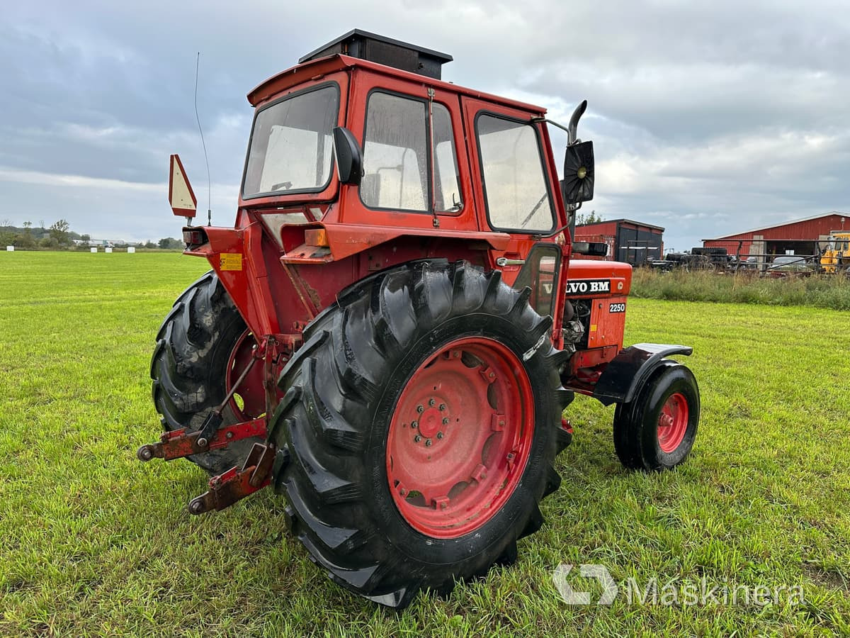Volvo BM 2250 Traktor Volvo BM 2250 - 장궤형 트랙터 : 사진 5 Volvo BM 2250 Traktor Volvo BM 2250 - 장궤형 트랙터 : 사진 5