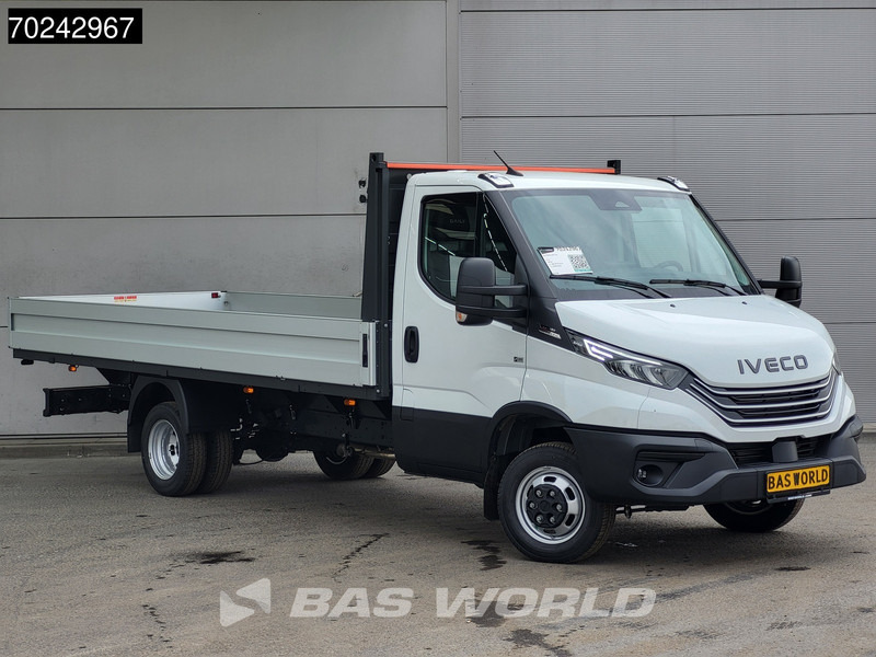 Iveco Daily 35C18 3.0L Automaat Nwe model 2025 Open laadbak Navi ACC LED 3,5T Trekvermogen Pritsche Pickup Airco - 플랫베드 밴 : 사진 3 Iveco Daily 35C18 3.0L Automaat Nwe model 2025 Open laadbak Navi ACC LED 3,5T Trekvermogen Pritsche Pickup Airco - 플랫베드 밴 : 사진 3