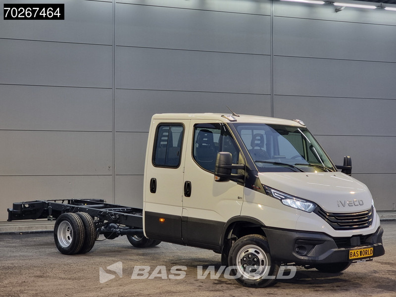 Iveco Daily 35C18 3.0L Dubbel Cabine Chassis 410WB 2025 model LED Navi Camera Airco Cruise Fahrgestell Airco Dubbel cabine Cruise control - 밴 : 사진 3 Iveco Daily 35C18 3.0L Dubbel Cabine Chassis 410WB 2025 model LED Navi Camera Airco Cruise Fahrgestell Airco Dubbel cabine Cruise control - 밴 : 사진 3