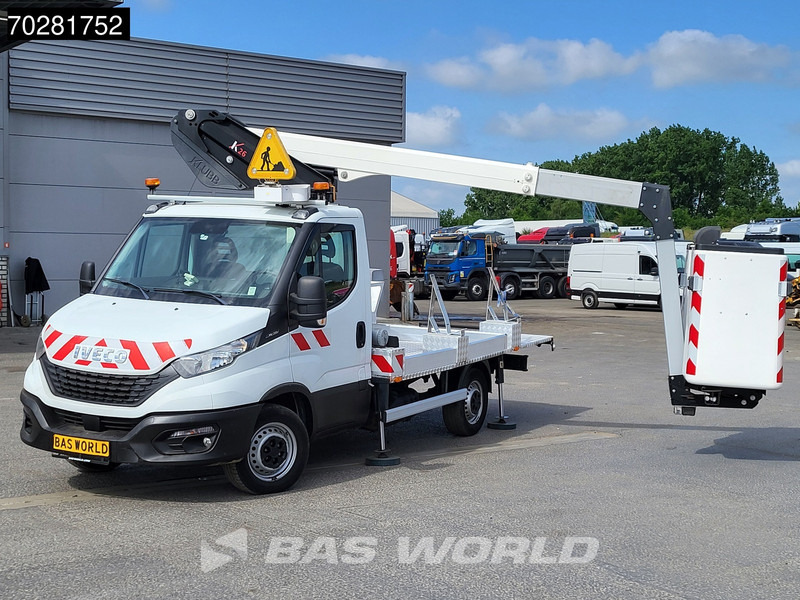 Iveco Daily 35S14 Hoogwerker 11meter Werkhoogte Klubb Navi Airco Cruise Cmaera Parkeersensoren Nacelle Arbeitsbühne 2Personen Airco Cruise c - 밴 : 사진 5 Iveco Daily 35S14 Hoogwerker 11meter Werkhoogte Klubb Navi Airco Cruise Cmaera Parkeersensoren Nacelle Arbeitsbühne 2Personen Airco Cruise c - 밴 : 사진 5