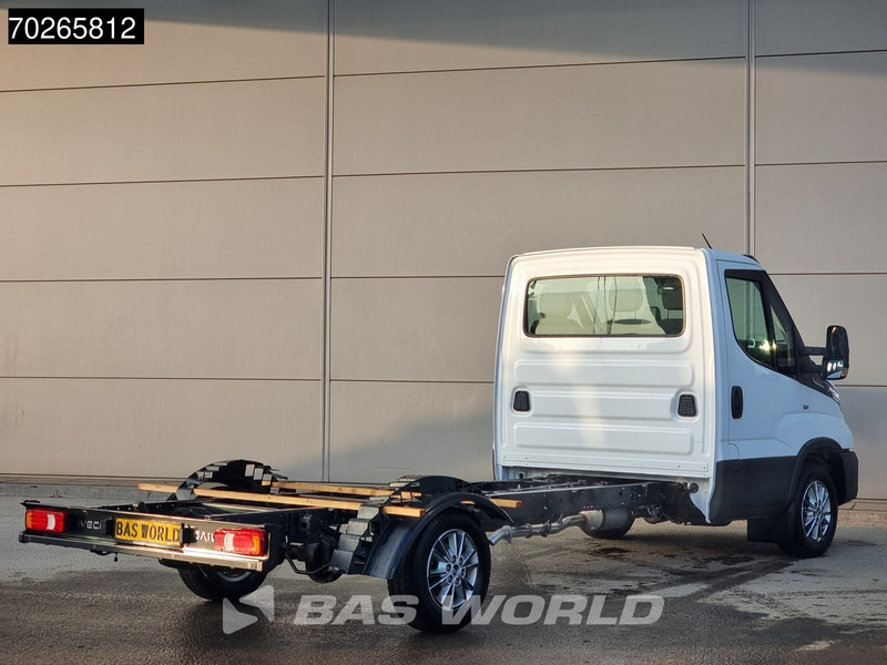 Iveco Daily 35S16 Automaat Chassis Cabine 410WB 2025 model LED CarPlay Camera Velgen Cruise Airco Fahrgestell Airco - 밴 : 사진 5 Iveco Daily 35S16 Automaat Chassis Cabine 410WB 2025 model LED CarPlay Camera Velgen Cruise Airco Fahrgestell Airco - 밴 : 사진 5