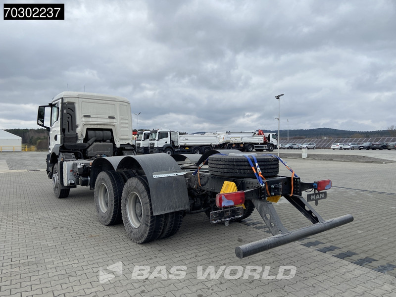 MAN TGS 33.400 6X4 NEW 6x4 chassis Big-Axle Manual Airco EURO 2 - 캡 새시 트럭 : 사진 2 MAN TGS 33.400 6X4 NEW 6x4 chassis Big-Axle Manual Airco EURO 2 - 캡 새시 트럭 : 사진 2