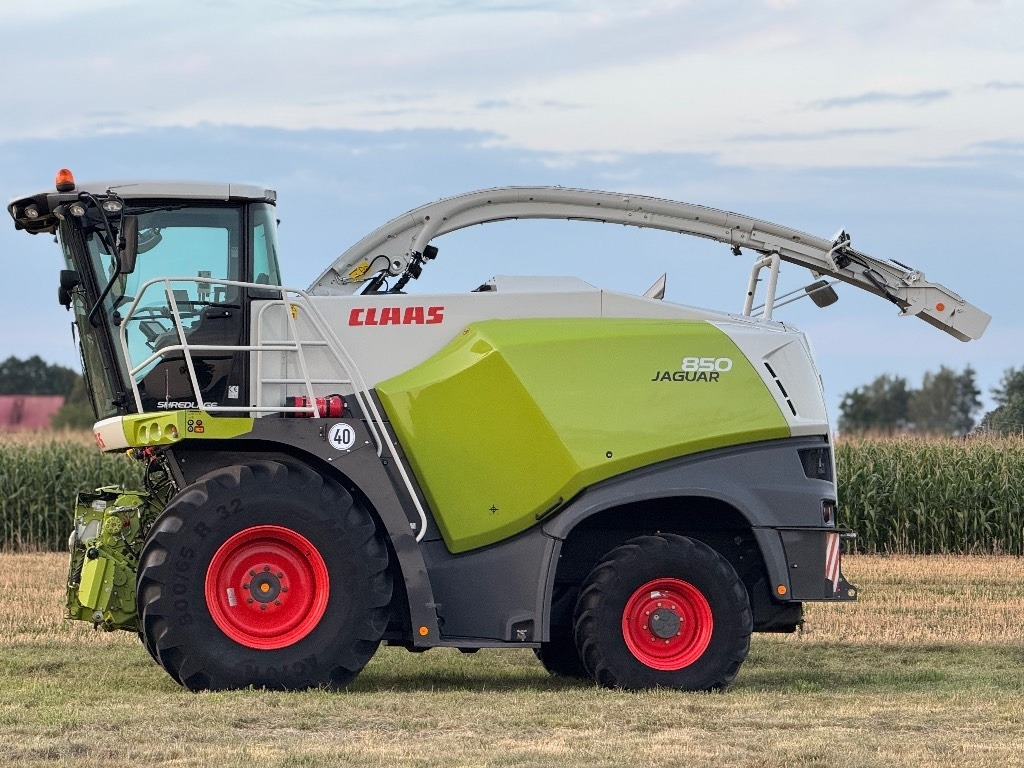 Claas Jaguar 850 Allrad + Kemper 360 PLUS - 견인식 목초수확기 : 사진 3 Claas Jaguar 850 Allrad + Kemper 360 PLUS - 견인식 목초수확기 : 사진 3