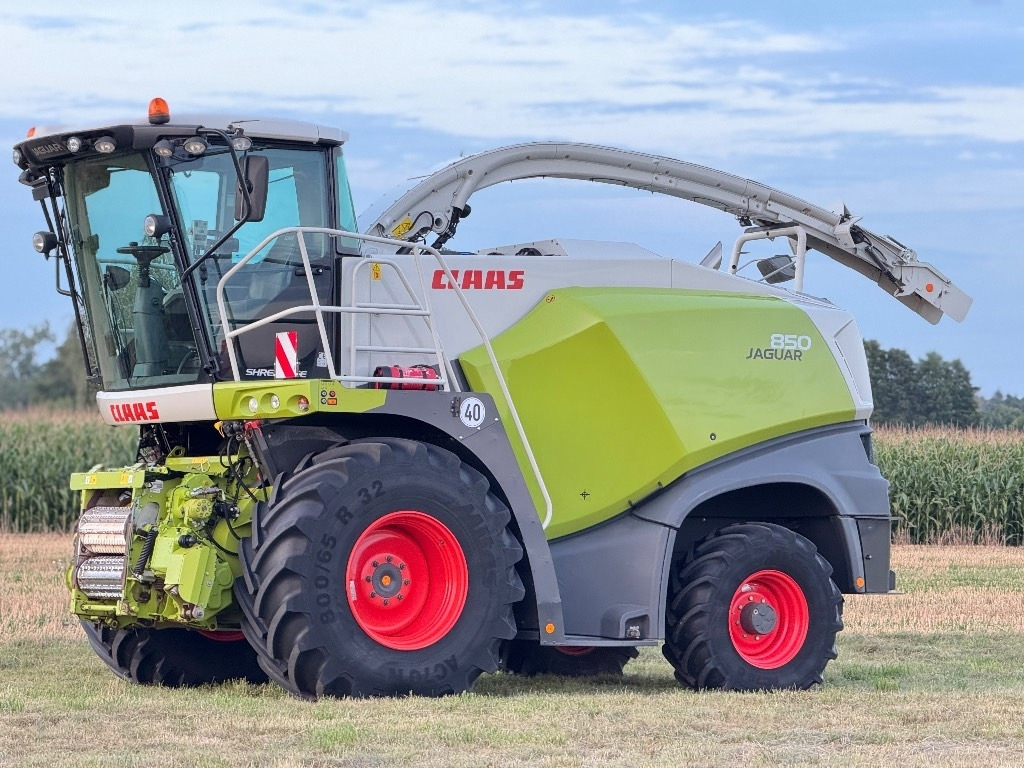 Claas Jaguar 850 Allrad + Kemper 360 PLUS - 견인식 목초수확기 : 사진 2 Claas Jaguar 850 Allrad + Kemper 360 PLUS - 견인식 목초수확기 : 사진 2