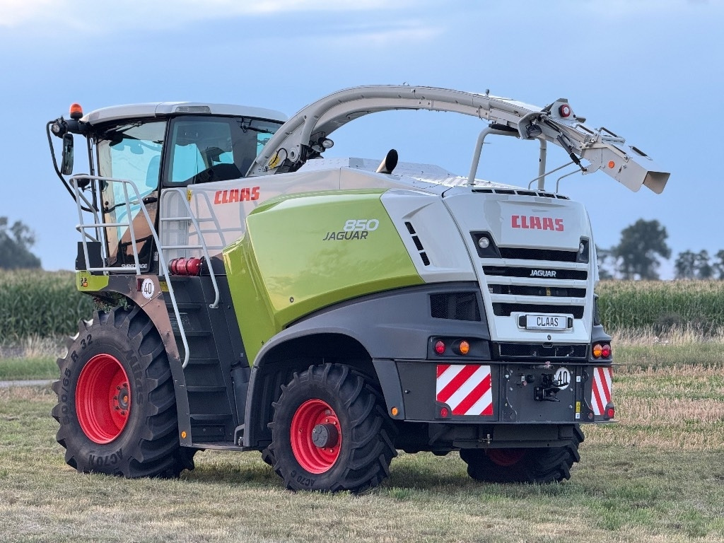 Claas Jaguar 850 Allrad + Kemper 360 PLUS - 견인식 목초수확기 : 사진 4 Claas Jaguar 850 Allrad + Kemper 360 PLUS - 견인식 목초수확기 : 사진 4