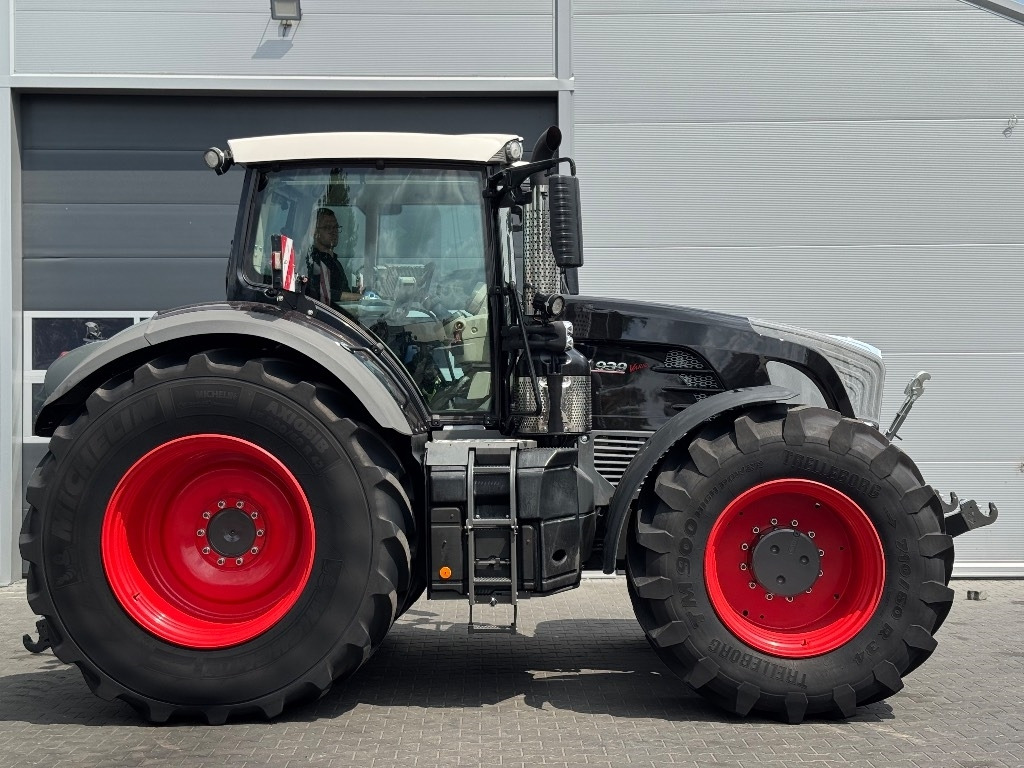 Fendt 939 Vario SCR Profi Plus - 장궤형 트랙터 : 사진 4 Fendt 939 Vario SCR Profi Plus - 장궤형 트랙터 : 사진 4