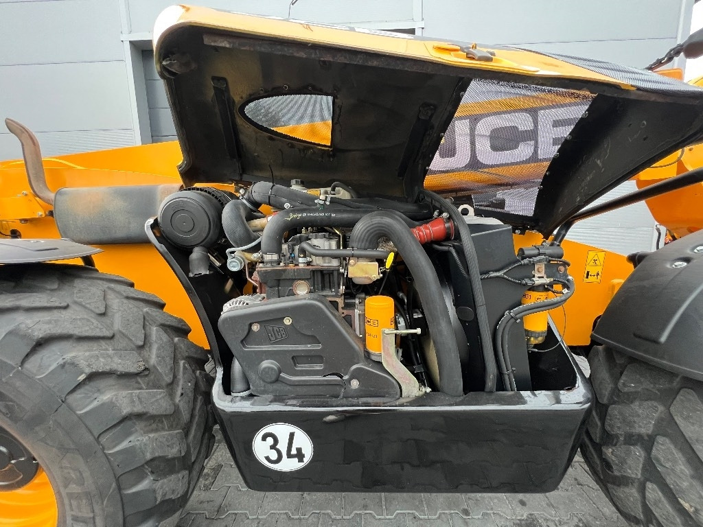 리스 JCB 541-70 Agri Plus  JCB 541-70 Agri Plus : 사진 8