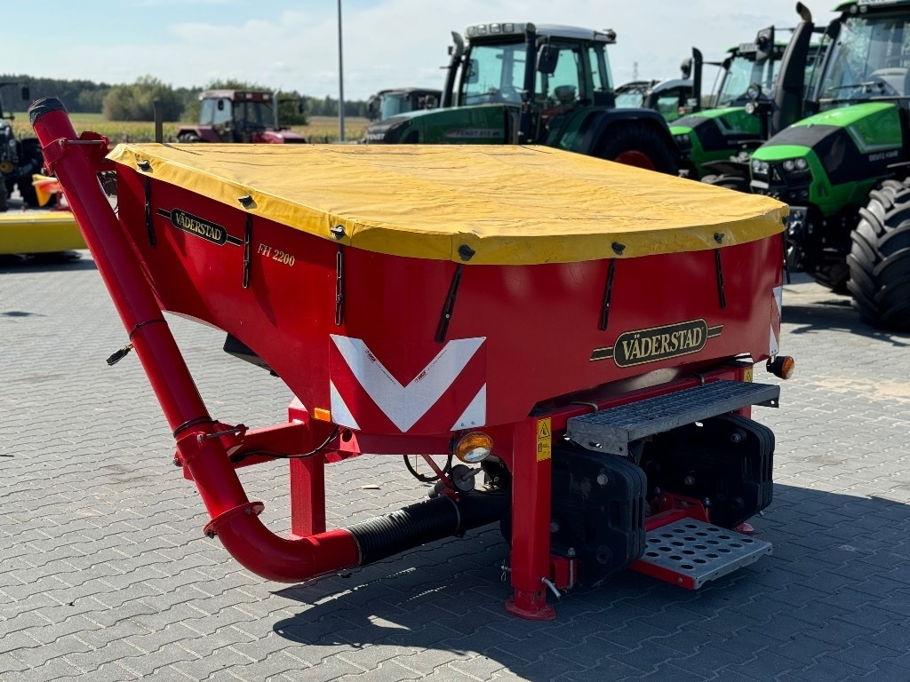 Vaderstad FH 2200 FRONTTANK - 콤바인 : 사진 1 Vaderstad FH 2200 FRONTTANK - 콤바인 : 사진 1