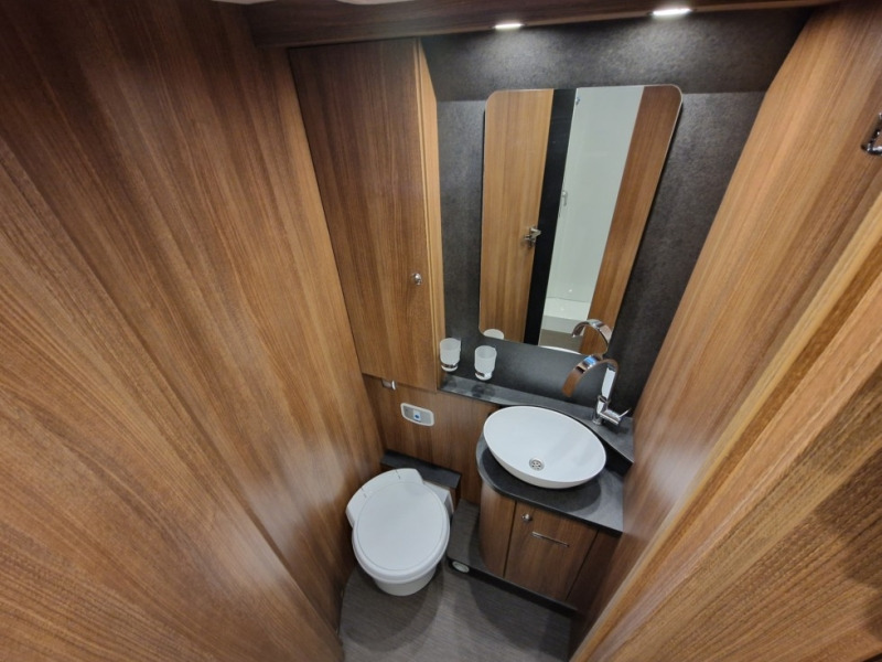 신규 통합 모터홈 Carthago Carthago C2 Tourer I Mercedes 145 RB-LE : 사진 13