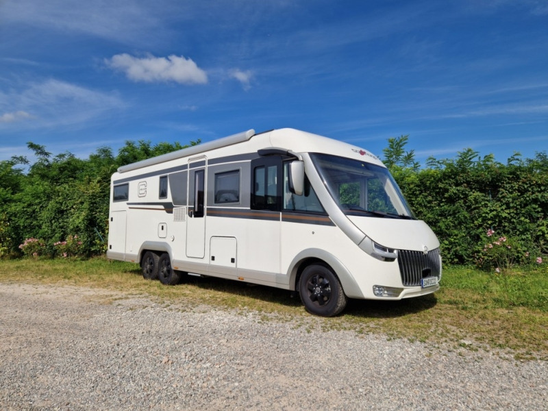 Carthago Chic C-Line I 5.9 XL LE - 통합 모터홈 : 사진 1 Carthago Chic C-Line I 5.9 XL LE - 통합 모터홈 : 사진 1