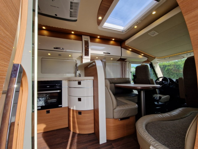 Carthago Chic C-Line I 5.9 XL LE - 통합 모터홈 : 사진 4 Carthago Chic C-Line I 5.9 XL LE - 통합 모터홈 : 사진 4