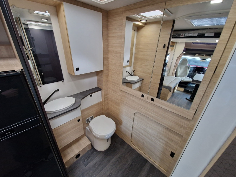 Chausson 640 First Line Ford - 세미 통합 모터홈 : 사진 5 Chausson 640 First Line Ford - 세미 통합 모터홈 : 사진 5