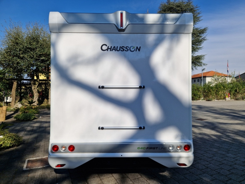Chausson 640 First Line Ford - 세미 통합 모터홈 : 사진 3 Chausson 640 First Line Ford - 세미 통합 모터홈 : 사진 3