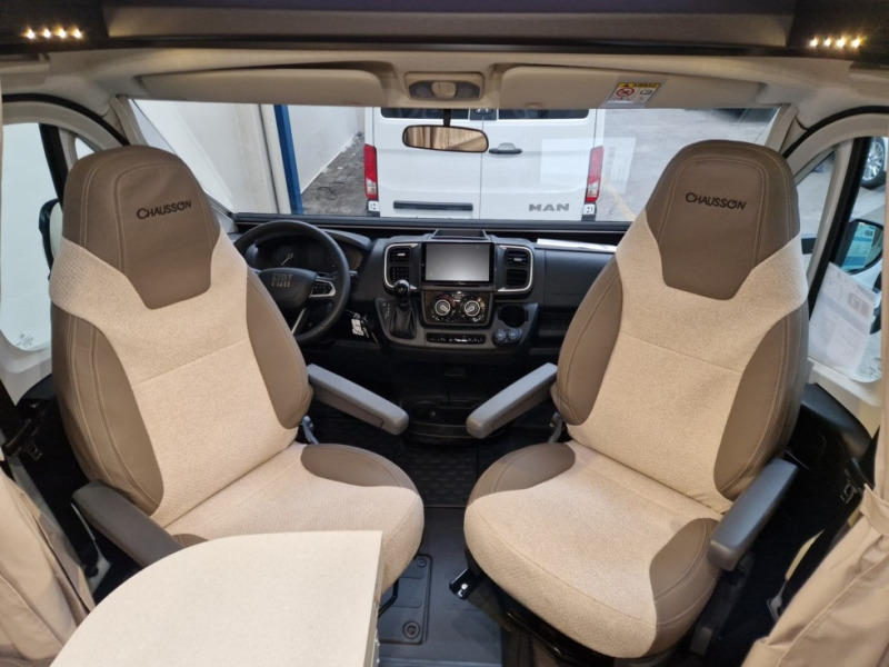 Chausson 798 Ultimate Line - 세미 통합 모터홈 : 사진 5 Chausson 798 Ultimate Line - 세미 통합 모터홈 : 사진 5