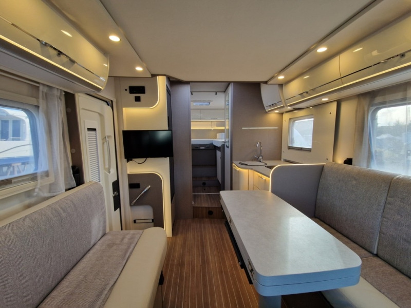 세미 통합 모터홈 Etrusco T 7400 SBC : 사진 6