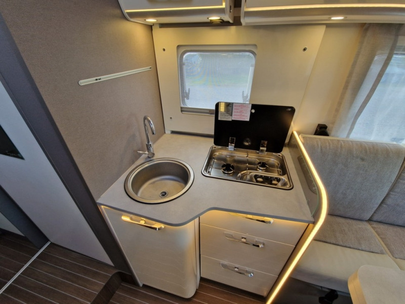 세미 통합 모터홈 Etrusco T 7400 SBC : 사진 8