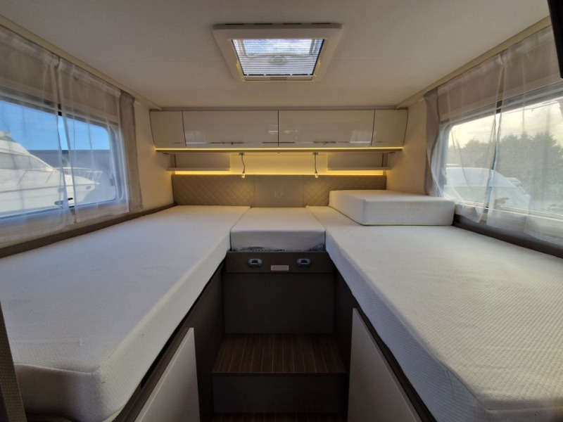 세미 통합 모터홈 Etrusco T 7400 SBC : 사진 9