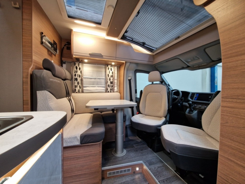 Knaus Van TI 640 MEG Vansation - 세미 통합 모터홈 : 사진 4 Knaus Van TI 640 MEG Vansation - 세미 통합 모터홈 : 사진 4