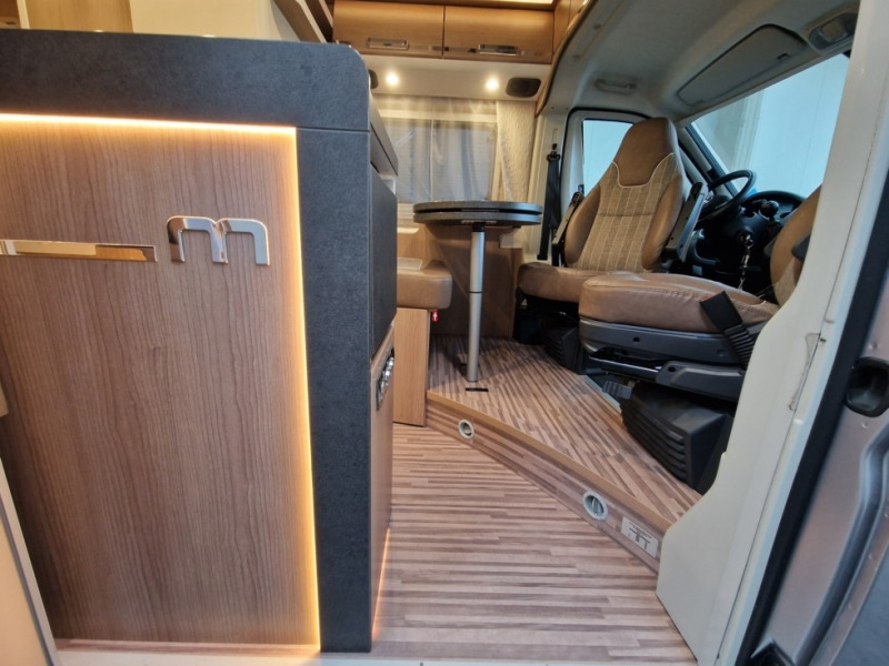 Malibu Van 600 DBK - 캠핑 밴 : 사진 5 Malibu Van 600 DBK - 캠핑 밴 : 사진 5