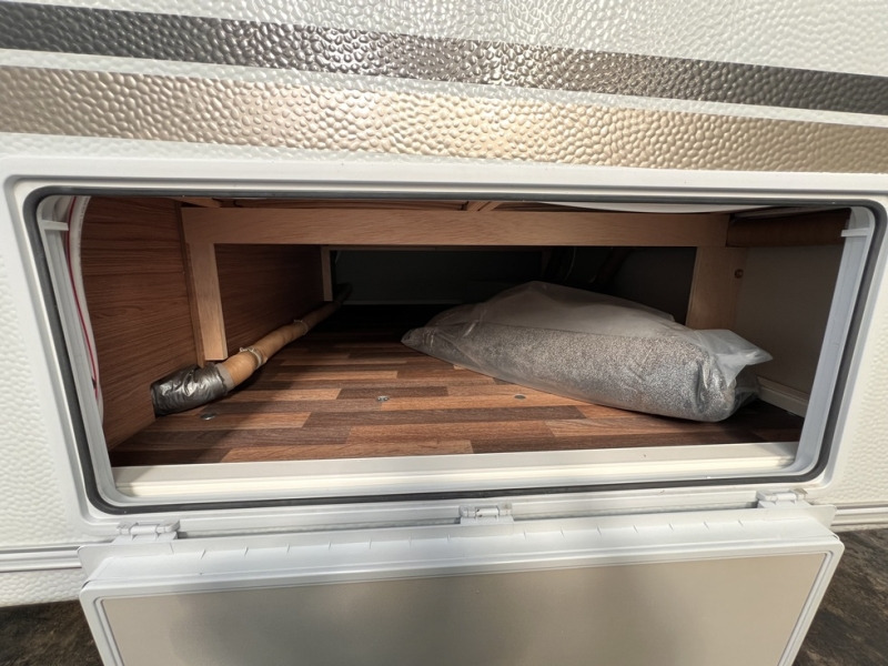 Weinsberg CaraOne 480 QDK - 캐러밴 : 사진 3 Weinsberg CaraOne 480 QDK - 캐러밴 : 사진 3