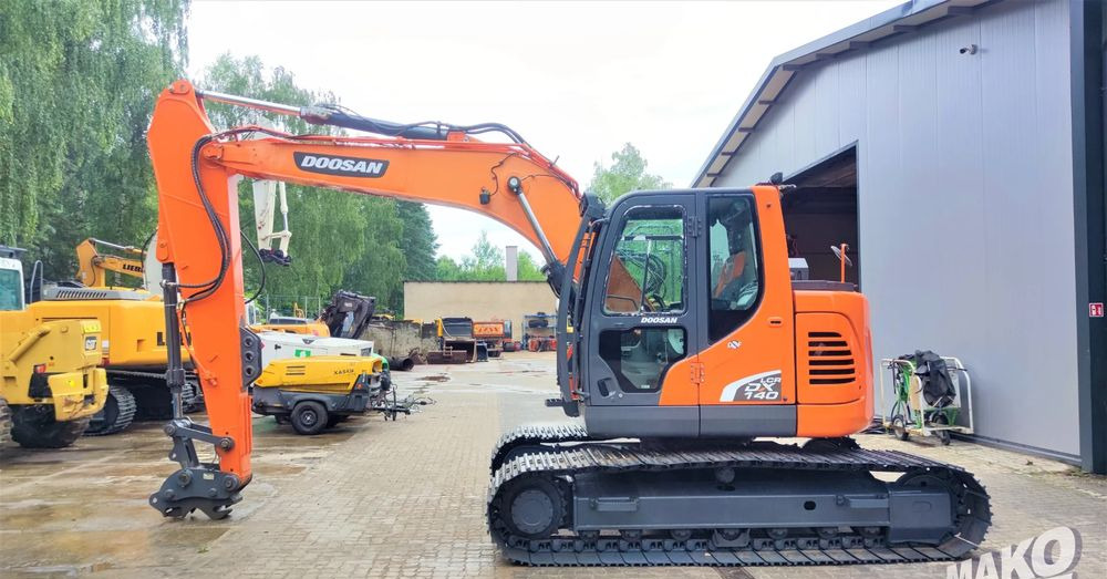 Doosan DX140LCR-5 - 크롤러 굴삭기 : 사진 1 Doosan DX140LCR-5 - 크롤러 굴삭기 : 사진 1