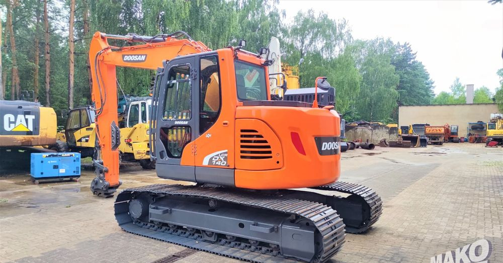 Doosan DX140LCR-5 - 크롤러 굴삭기 : 사진 2 Doosan DX140LCR-5 - 크롤러 굴삭기 : 사진 2