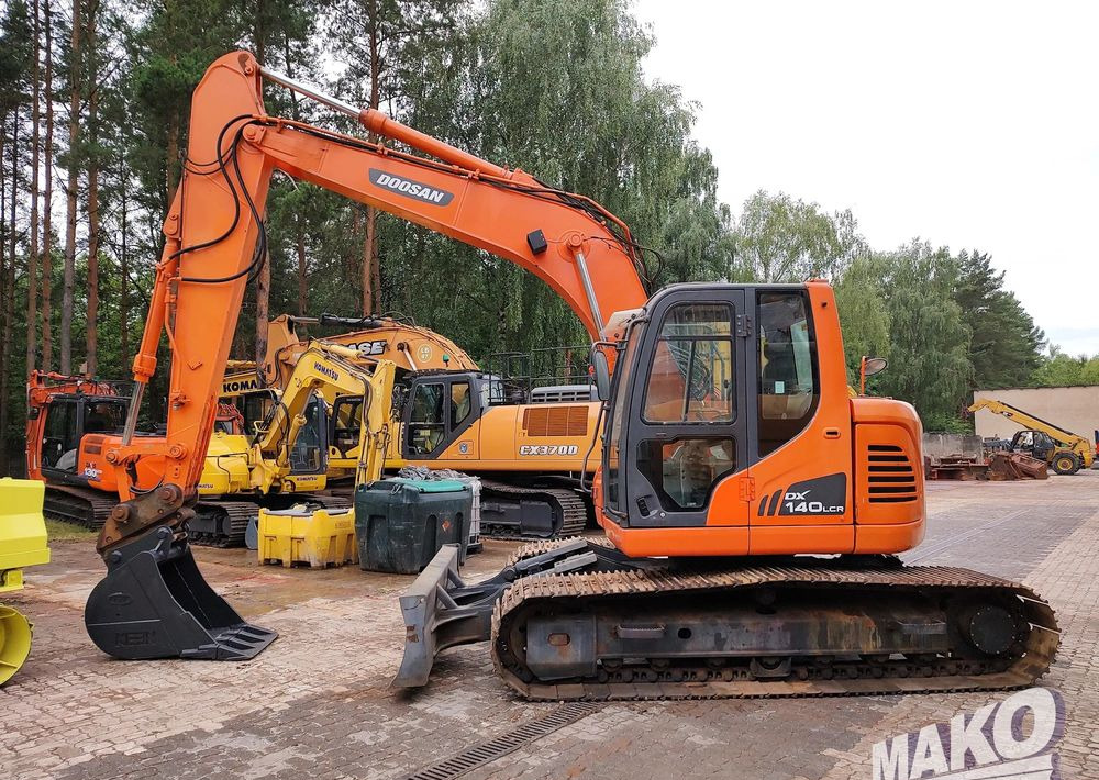 Doosan DX140LCR - 크롤러 굴삭기 : 사진 1 Doosan DX140LCR - 크롤러 굴삭기 : 사진 1