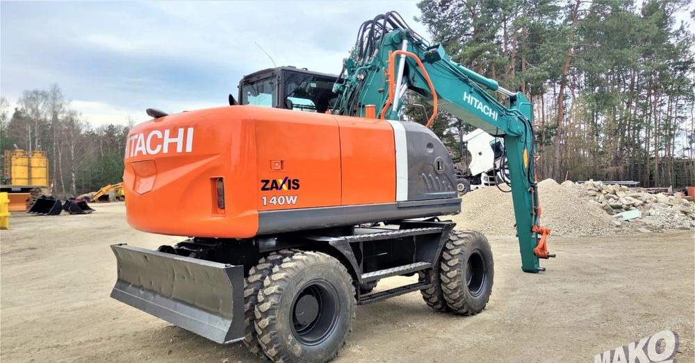 Hitachi ZX140W-3 - 휠 굴삭기 : 사진 4 Hitachi ZX140W-3 - 휠 굴삭기 : 사진 4
