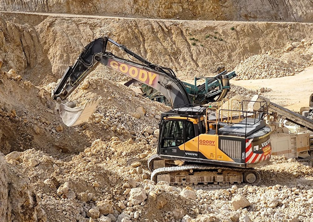 Volvo EC 250 EL - 크롤러 굴삭기 : 사진 1 Volvo EC 250 EL - 크롤러 굴삭기 : 사진 1