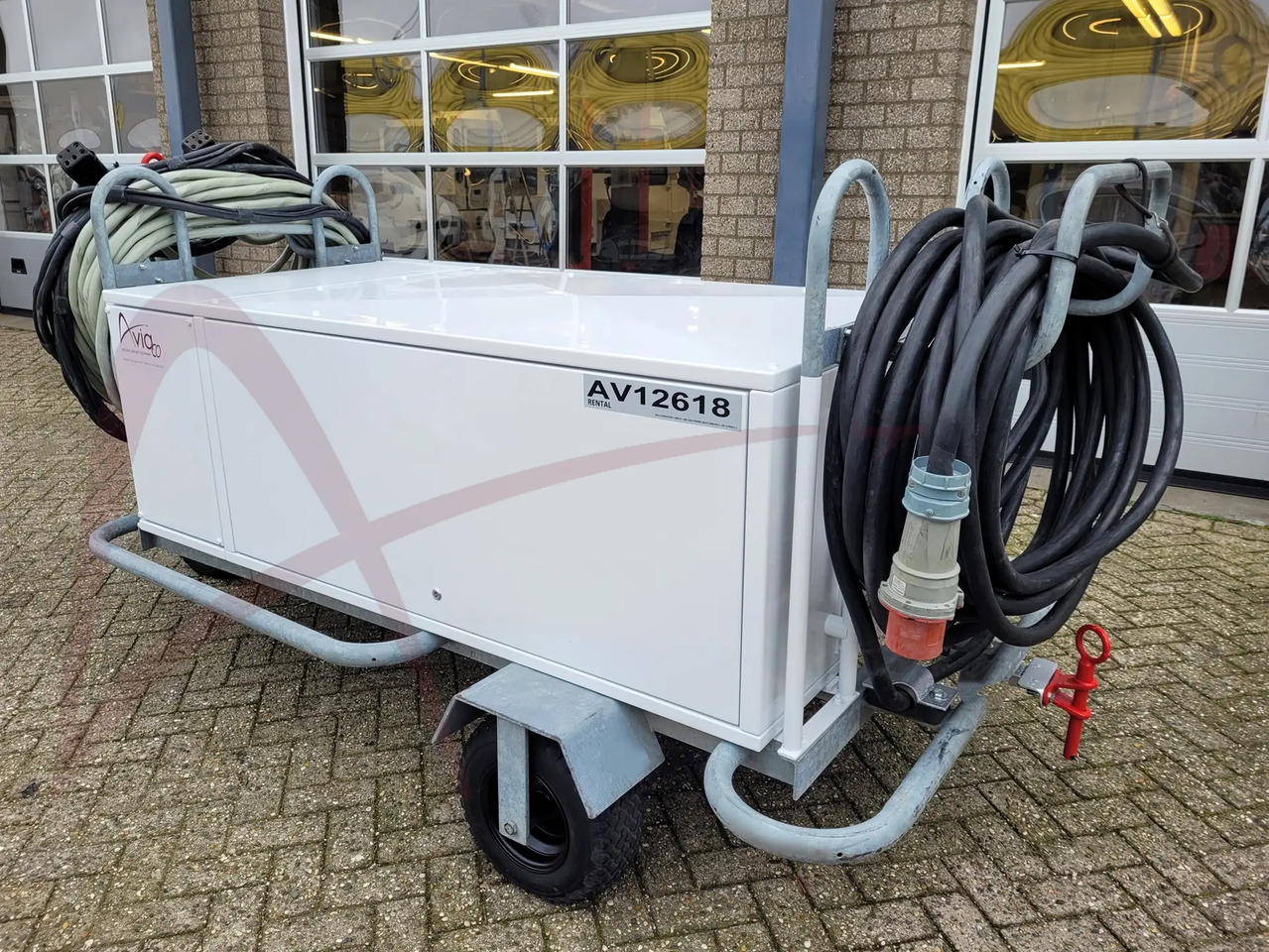AXA POWER 3GSTS 200/345L - 지상 동력 장치 : 사진 1 AXA POWER 3GSTS 200/345L - 지상 동력 장치 : 사진 1