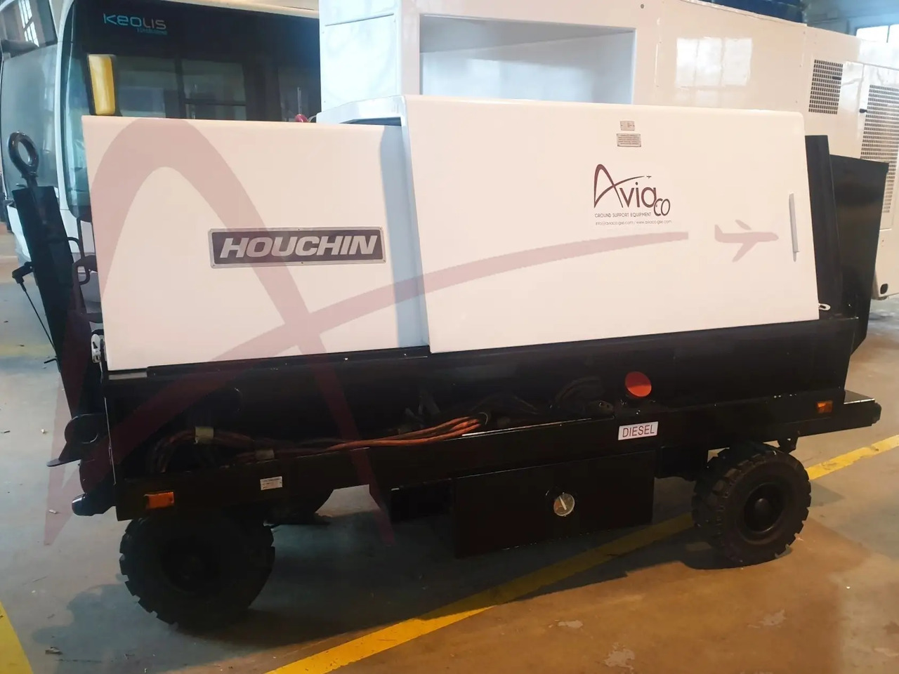 HOUCHIN 490-90 - 지상 동력 장치 : 사진 1 HOUCHIN 490-90 - 지상 동력 장치 : 사진 1
