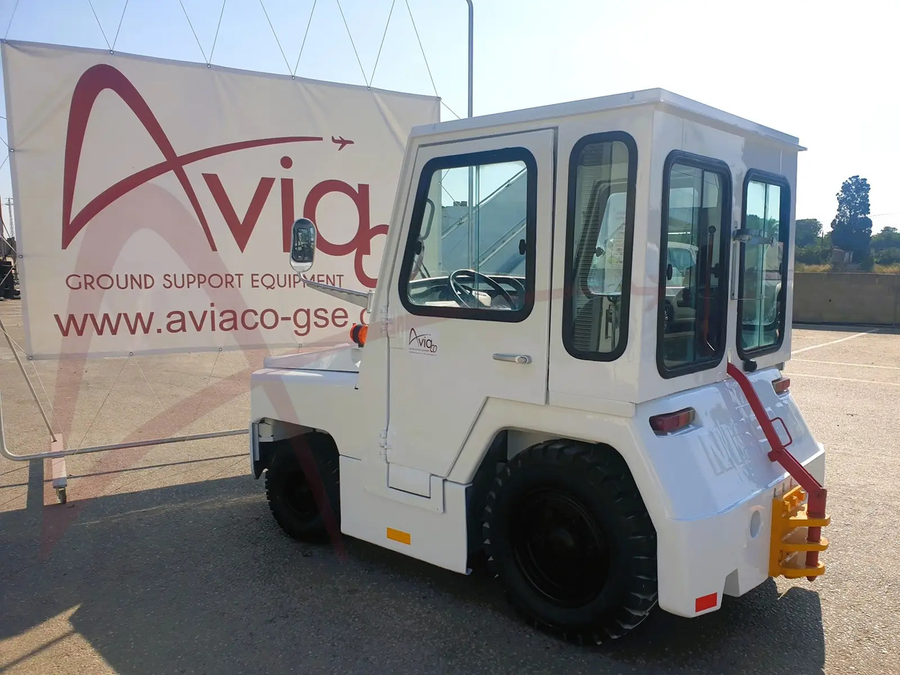 NISSAN FV02 - 수하물 트랙터 : 사진 2 NISSAN FV02 - 수하물 트랙터 : 사진 2