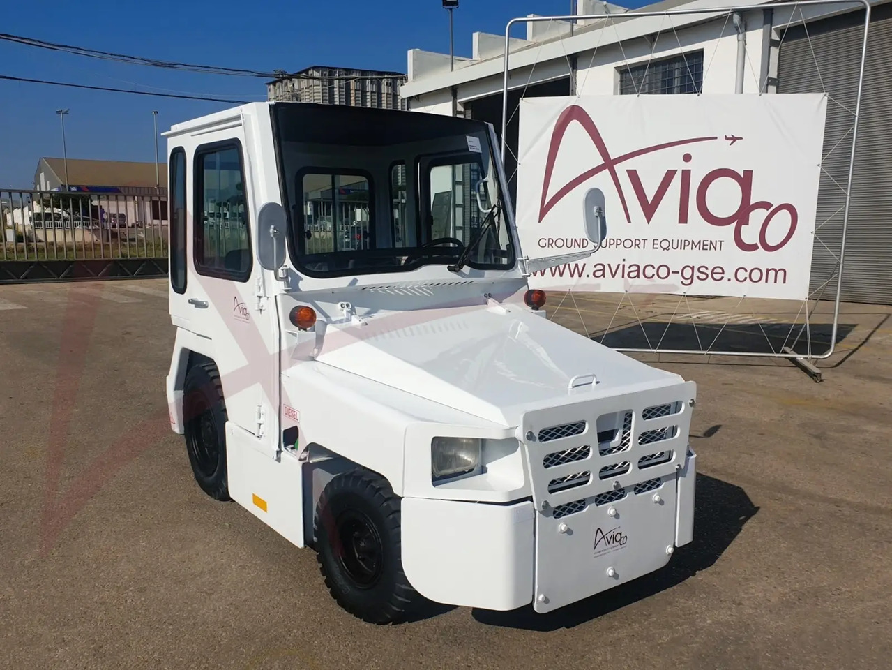 NISSAN FV02 - 수하물 트랙터 : 사진 4 NISSAN FV02 - 수하물 트랙터 : 사진 4