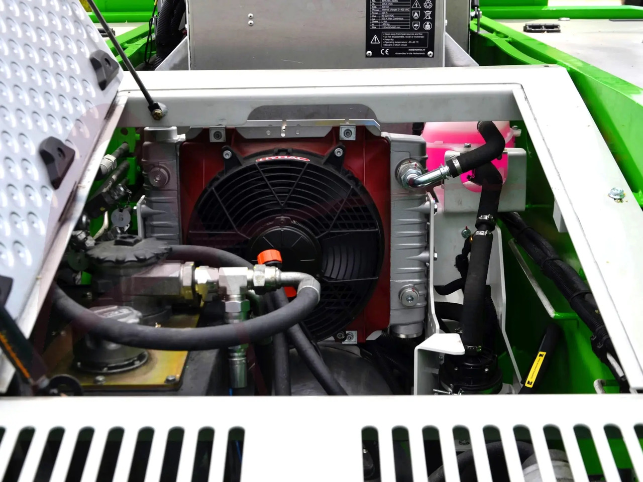 TLD TMX-150/12 Electric - 푸시백 트랙터 : 사진 3 TLD TMX-150/12 Electric - 푸시백 트랙터 : 사진 3