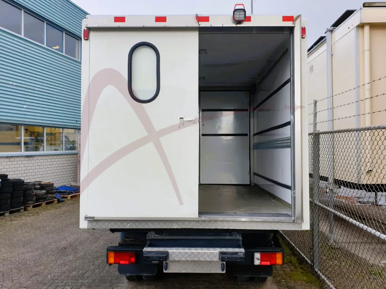 VW LT - 기내식 트럭 : 사진 2 VW LT - 기내식 트럭 : 사진 2