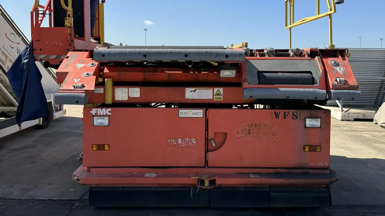 - 항공기 화물 로더 : 사진 1 - 항공기 화물 로더 : 사진 1