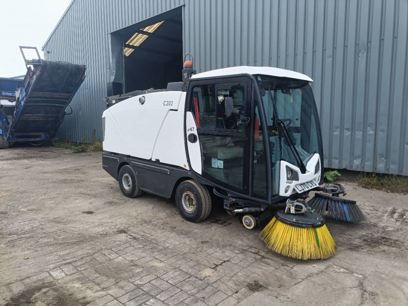 Bucher C 202 compact street sweeper johnson - 거리 청소 차량 : 사진 1 Bucher C 202 compact street sweeper johnson - 거리 청소 차량 : 사진 1